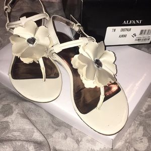 Alfani flower thong sandals